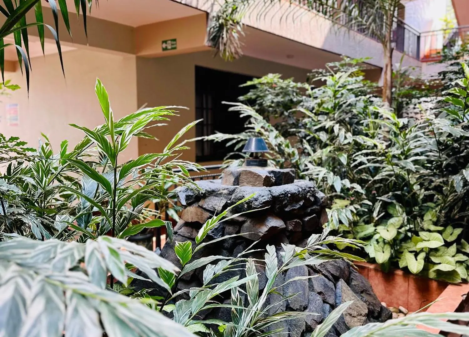 Rilstay Najjera At Riverside Suites Buwate 坎帕拉 乌干达
